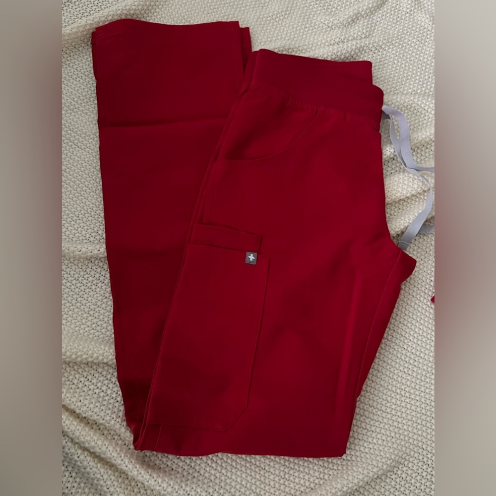 Figs Kade Cargo Scrub Pants - Red